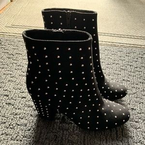 NWT Worthington Studded Bootie